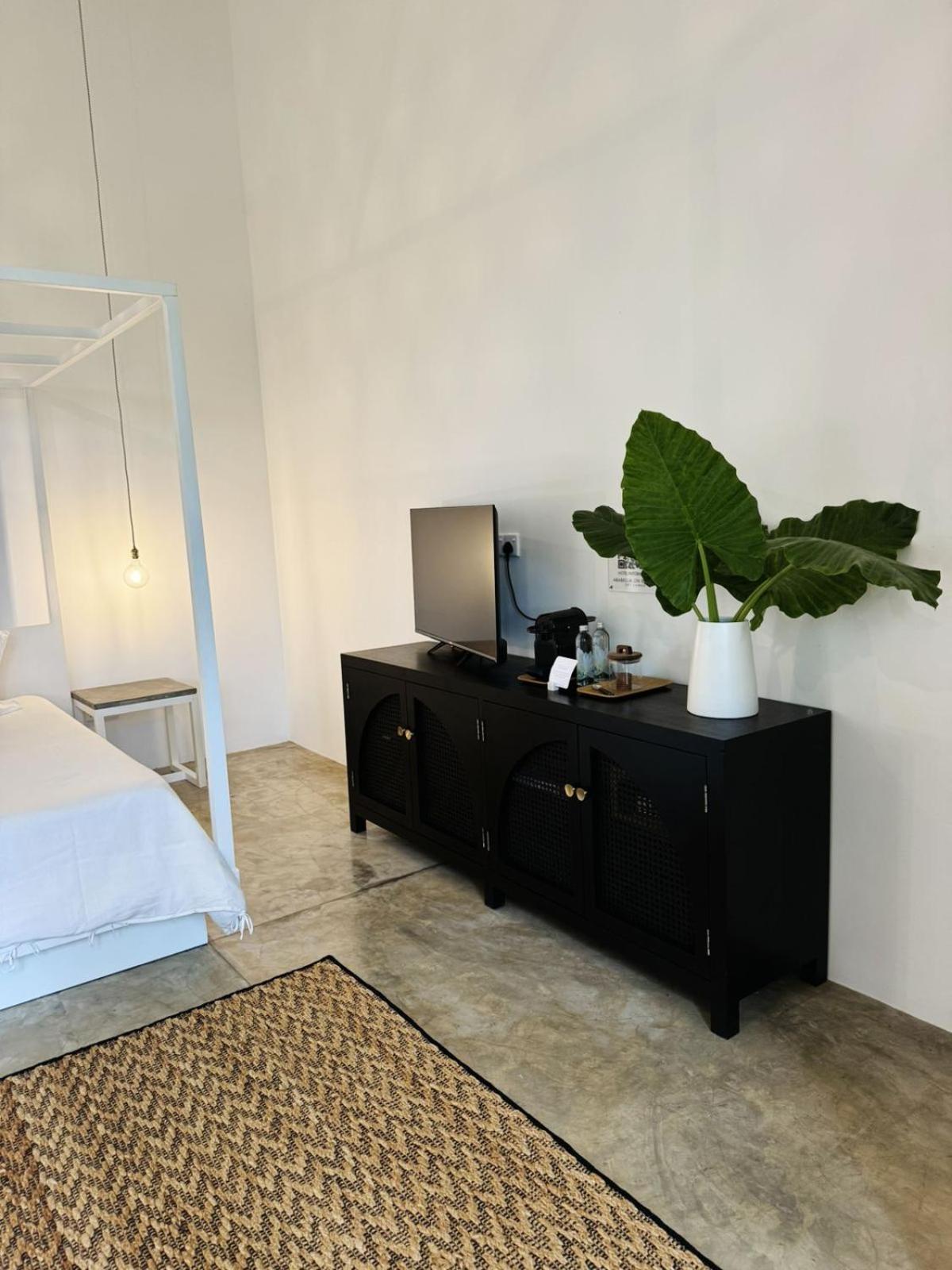 Hotel Arabella on Bussa Esterno foto